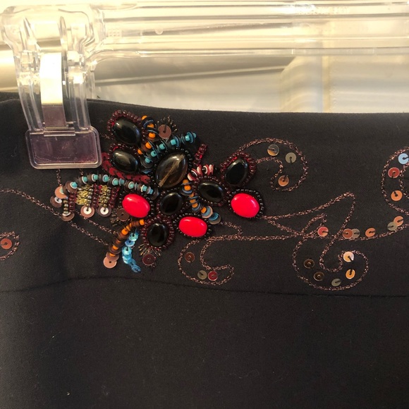 NWOT Cache black mini skirt trimmed in beads and sequins- Sz 4 - Picture 2 of 5